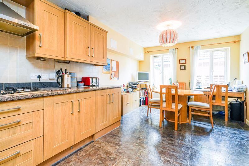 Property photo 2 of 26