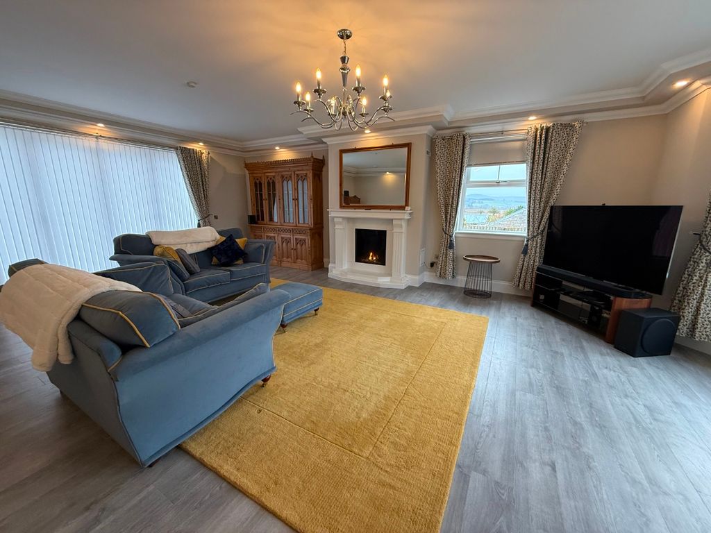 Property photo 3 of 19 Photo 3