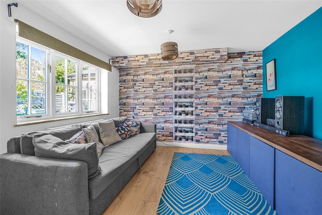 Property photo 3 of 13 Picture No. 11