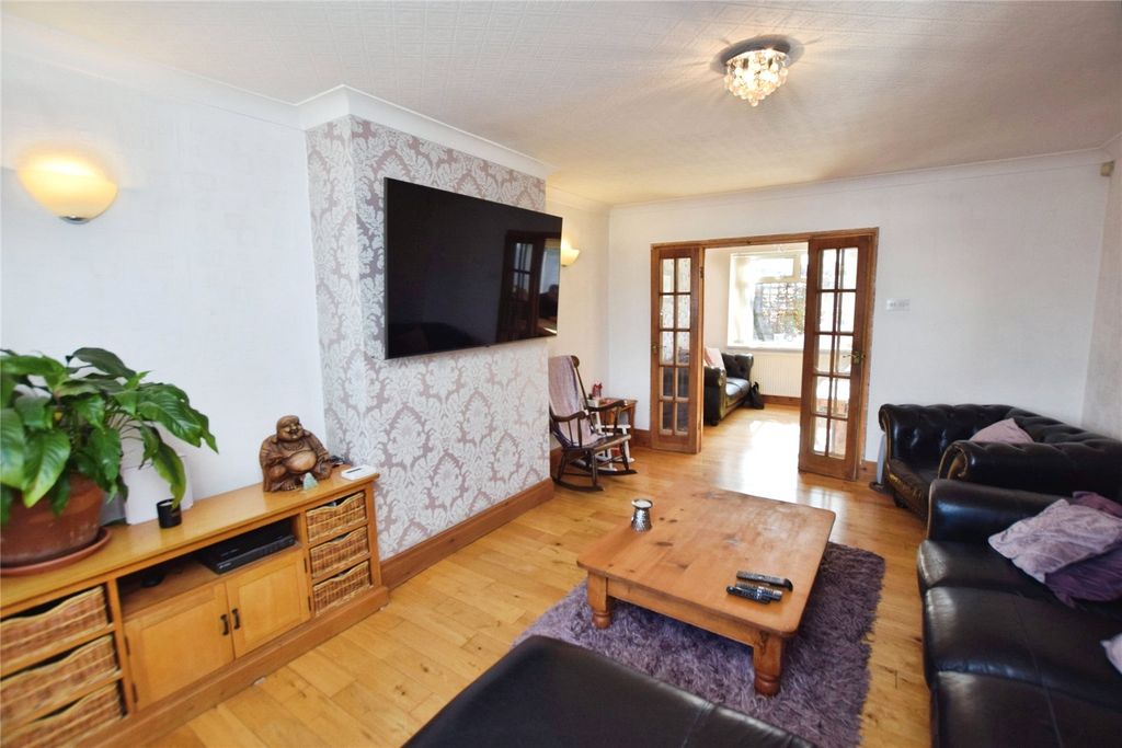 Property photo 3 of 25 Picture No. 56