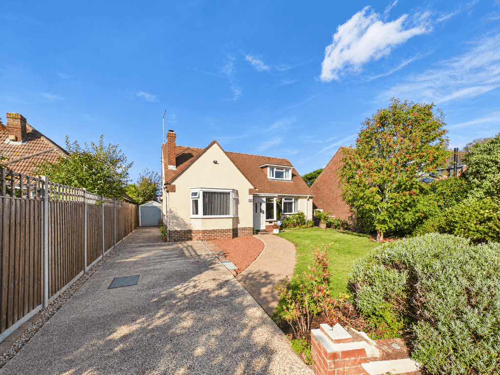 Property photo 1 of 13 Four Bedroom Detached Home For Sale Just A Short Walk From The Water