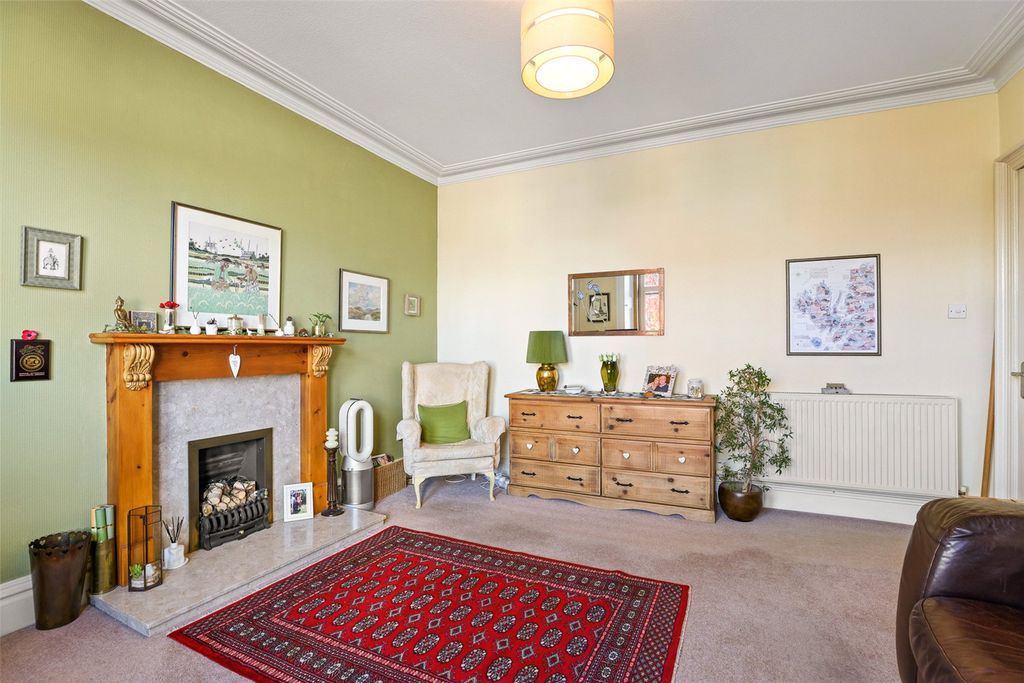 Property photo 3 of 14 Living Room