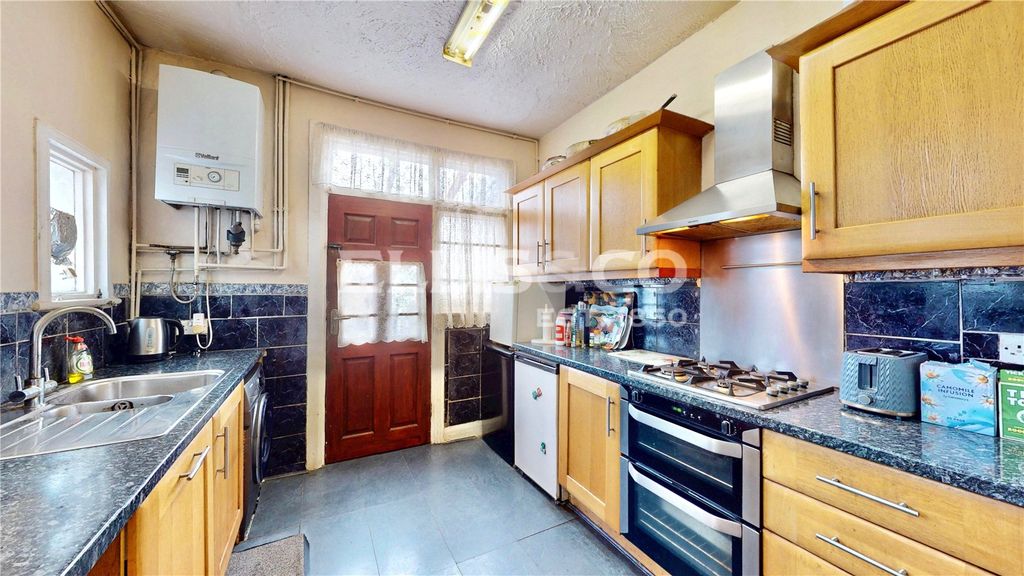 Property photo 3 of 10 Picture No. 25