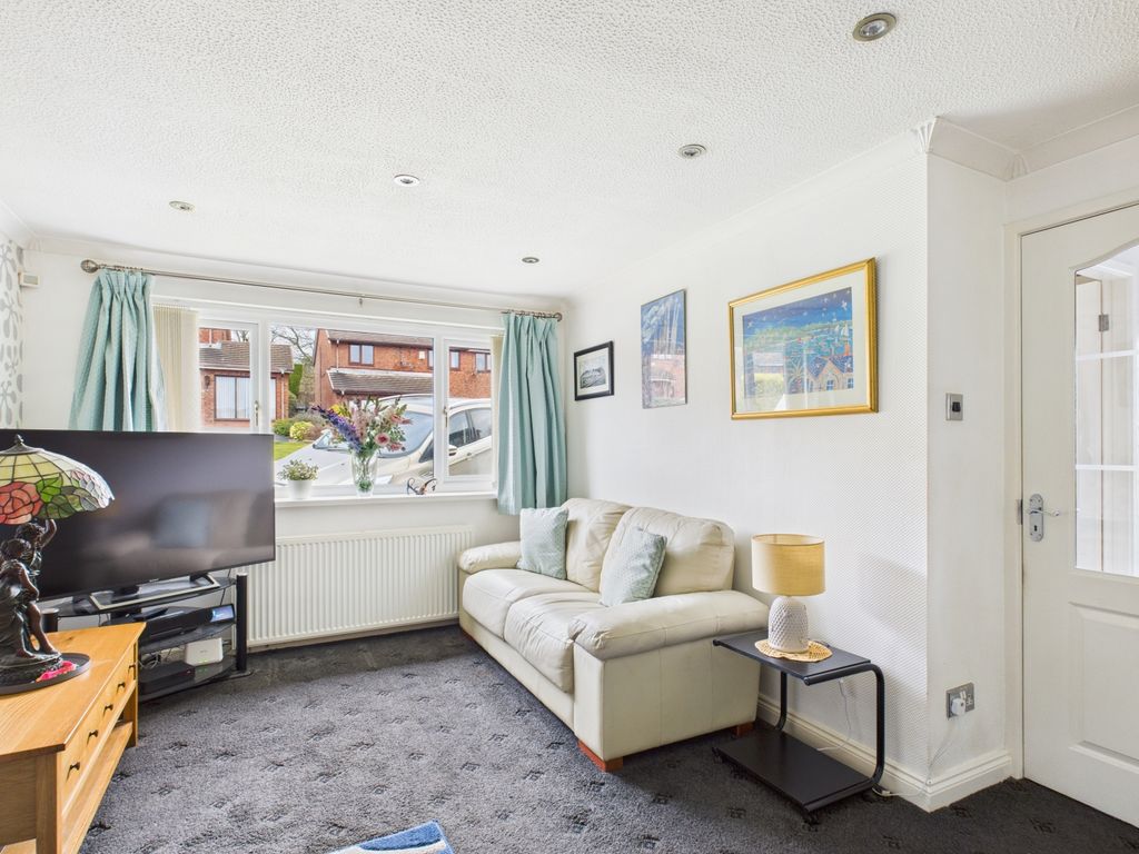 Property photo 3 of 21 Cam03729G0-Pr0224-Still007