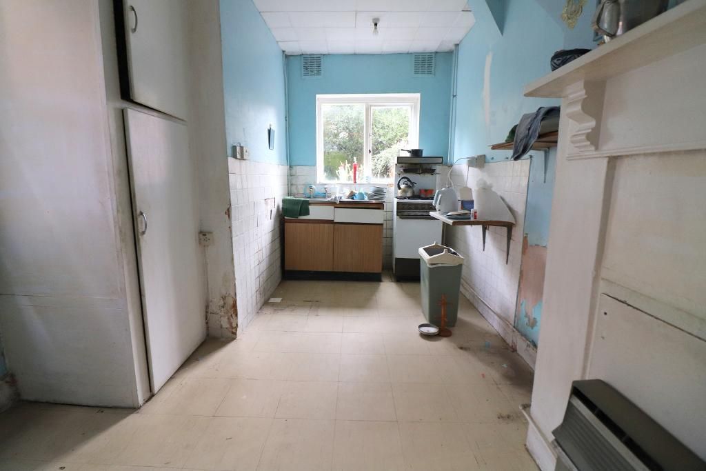 Property photo 3 of 4