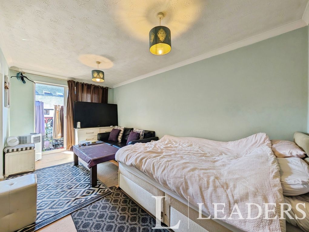 Property photo 2 of 10 Pbox-Img.Jpg