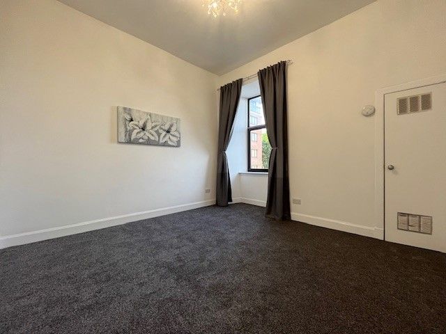 Property photo 3 of 5 Bedroom