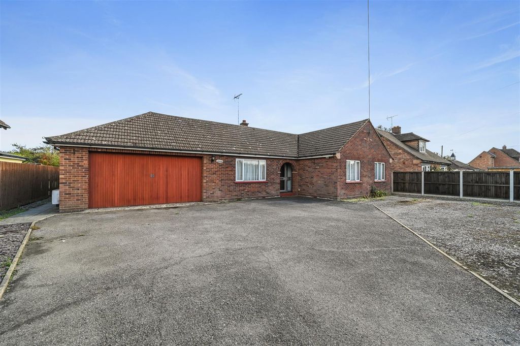 Property photo 1 of 15 Front