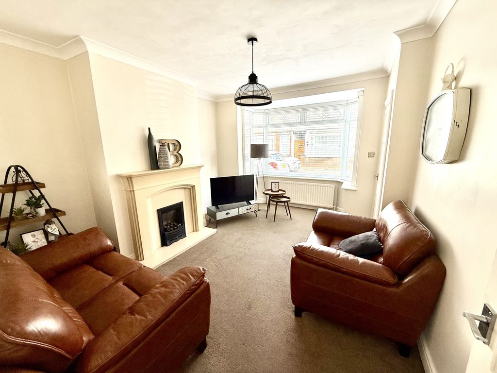 Property photo 3 of 12 Img_0136