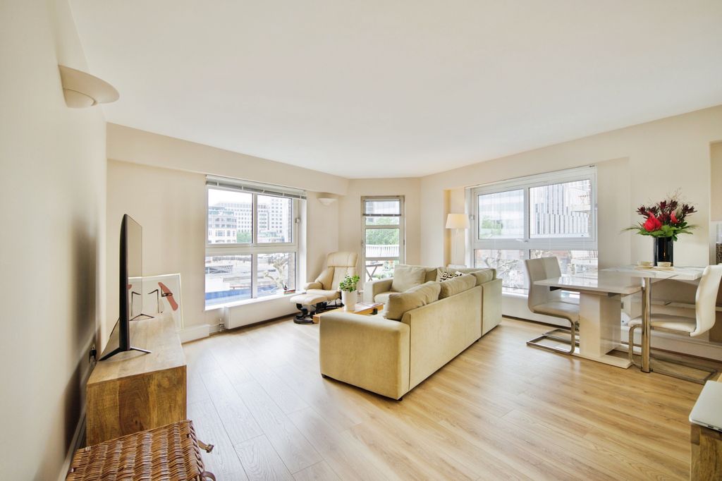 Property photo 1 of 37 Apartment Living Rm