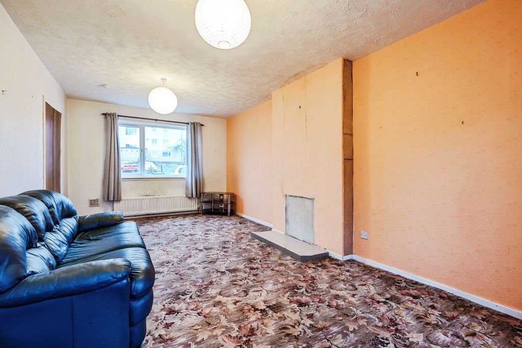 Property photo 2 of 18 132Bairdhill-3