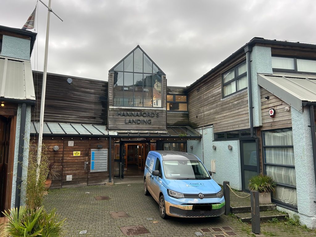 Property photo 2 of 9 Photo 1