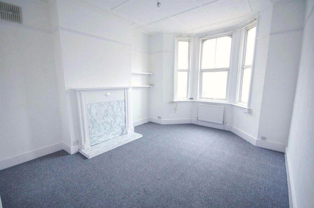 Property photo 2 of 14 Dsc05455.Jpg