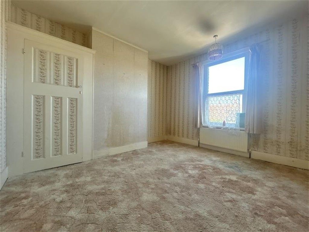 Property photo 1 of 9 Bedroom 2