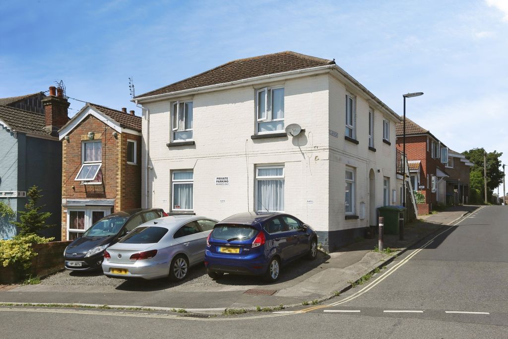 Property photo 1 of 18 Pbox-Img.Jpg