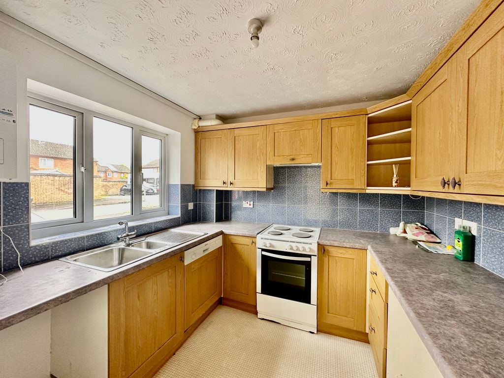 Property photo 3 of 8