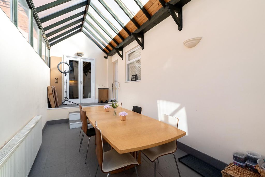 Additional image 10 of 3 bed flat for saleLenton Avenue, The Park NG7