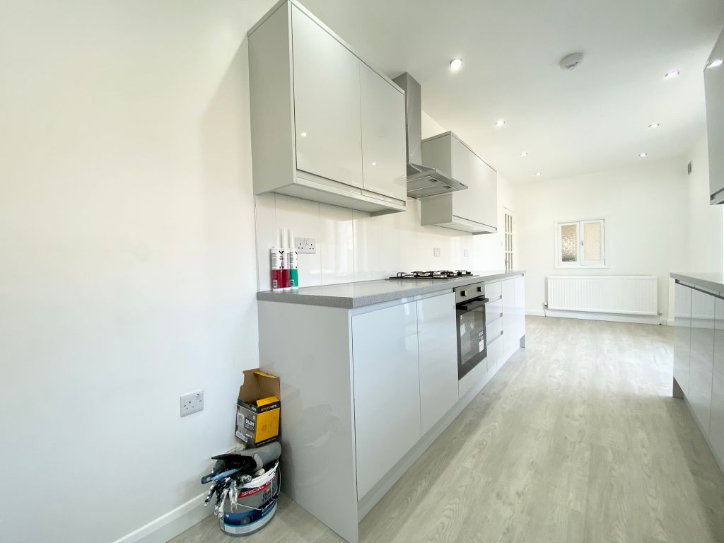 Property photo 2 of 30