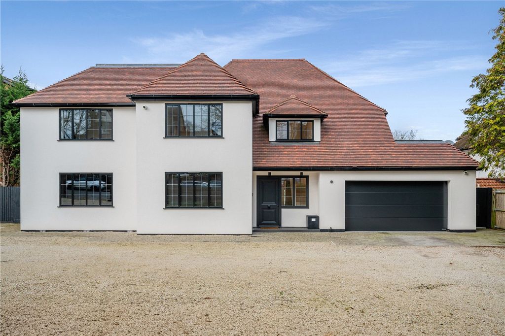 Property photo 1 of 40 Picture No. 10