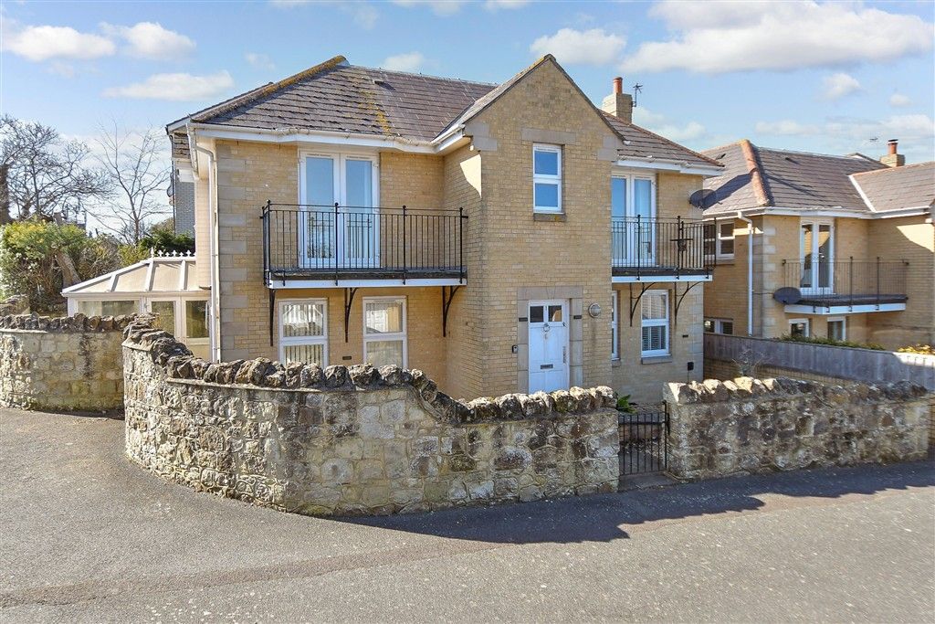 Property photo 1 of 18 External (Web)