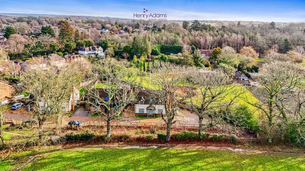 Property photo 1 of 40