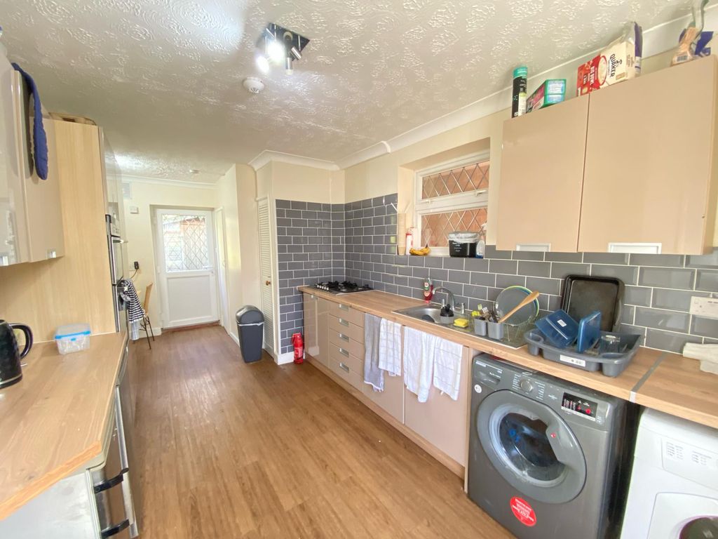 Property photo 2 of 13 Image