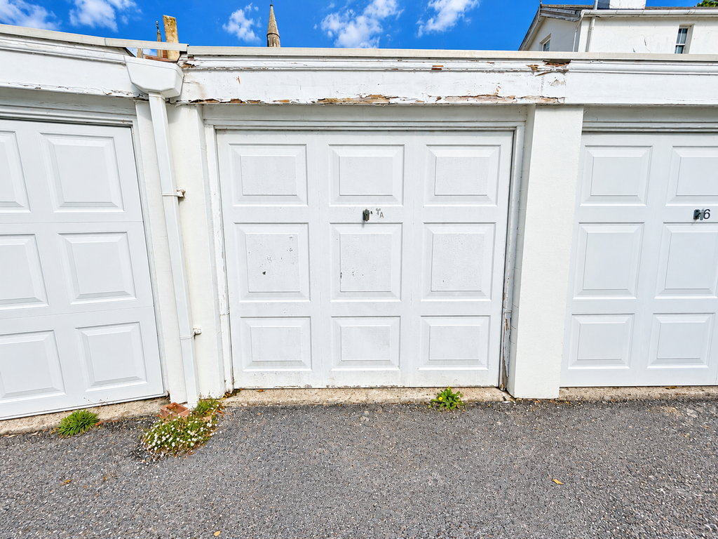 Property photo 1 of 1