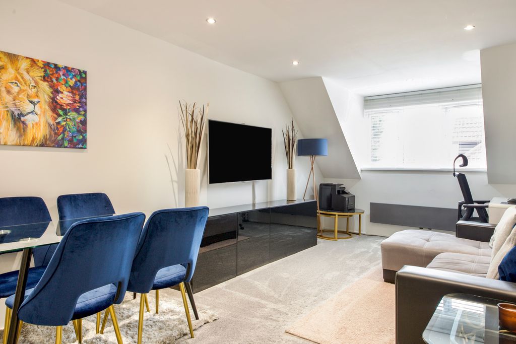 Property photo 1 of 9 Harrow Road, Wembley, Ha0 2HD Marnham Court (1)