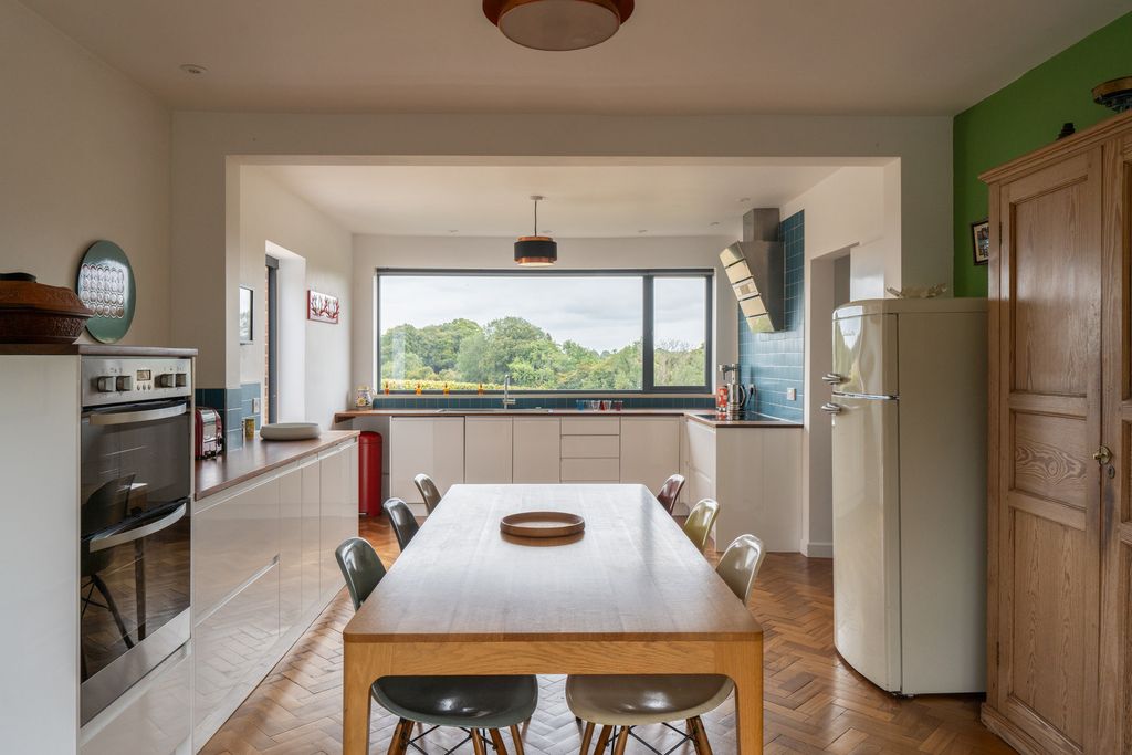 Property photo 3 of 32 306341 - Thegardenhouse_Wheelerend_Highres-47.Jpg