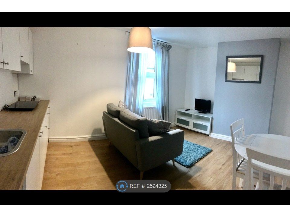 Property photo 2 of 3
