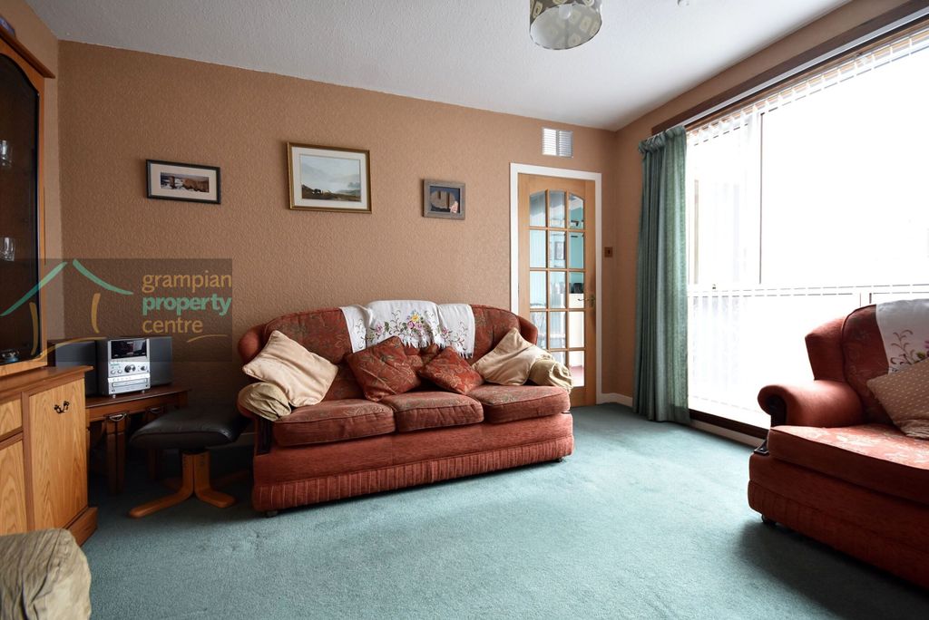 Property photo 3 of 14 Lounge 2 .Jpg