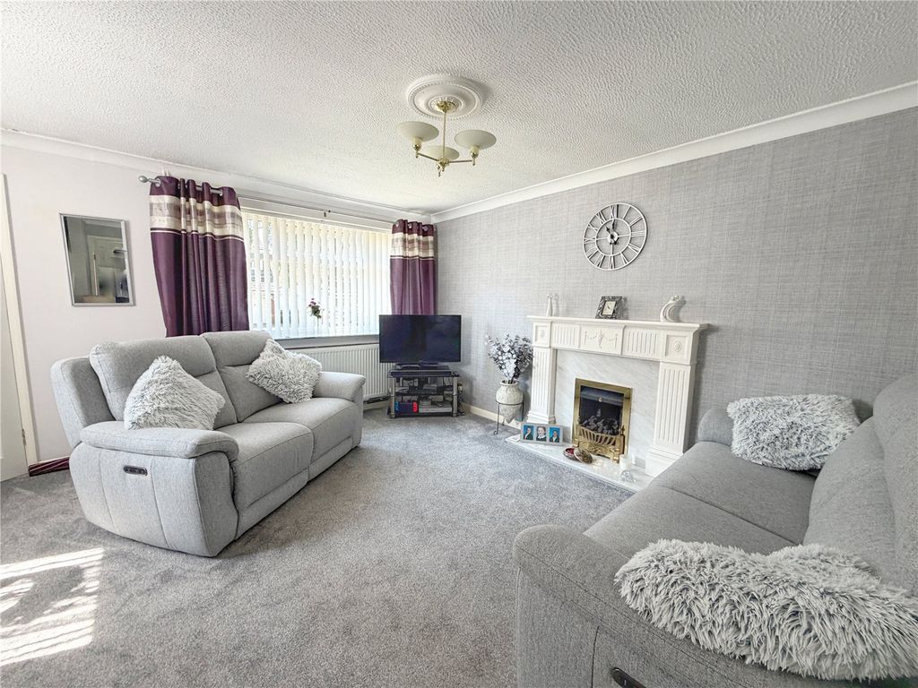Property photo 3 of 19 Picture No. 07