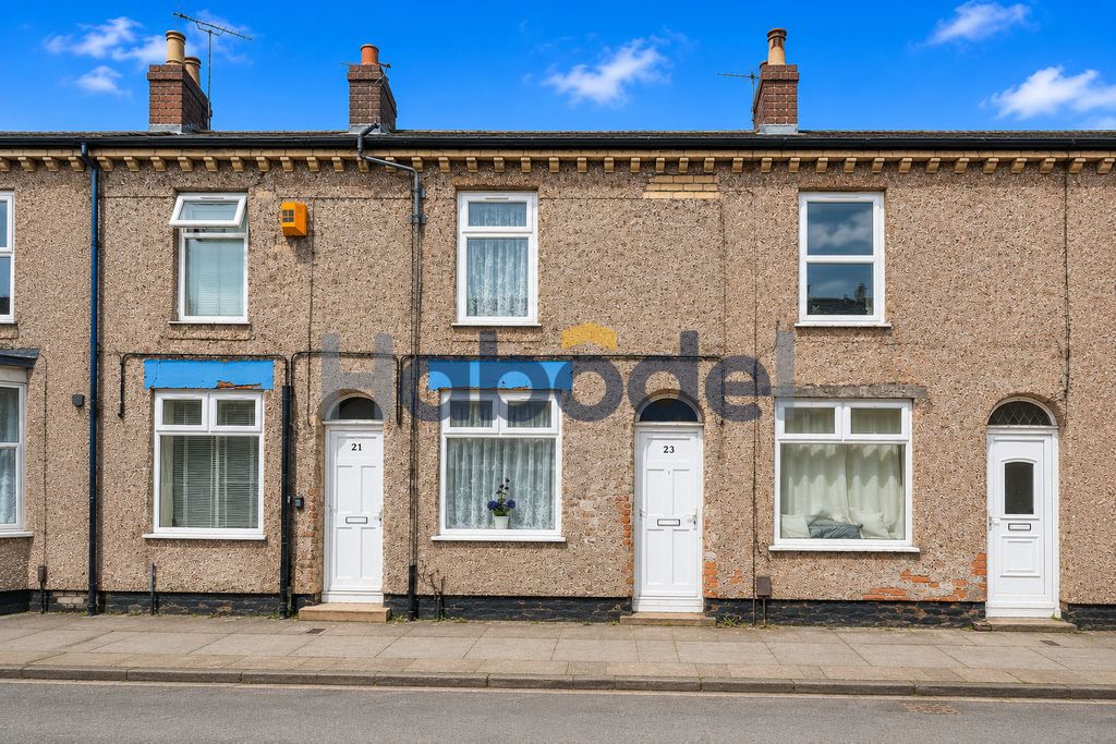Property photo 1 of 3