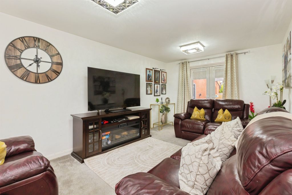 Property photo 3 of 21