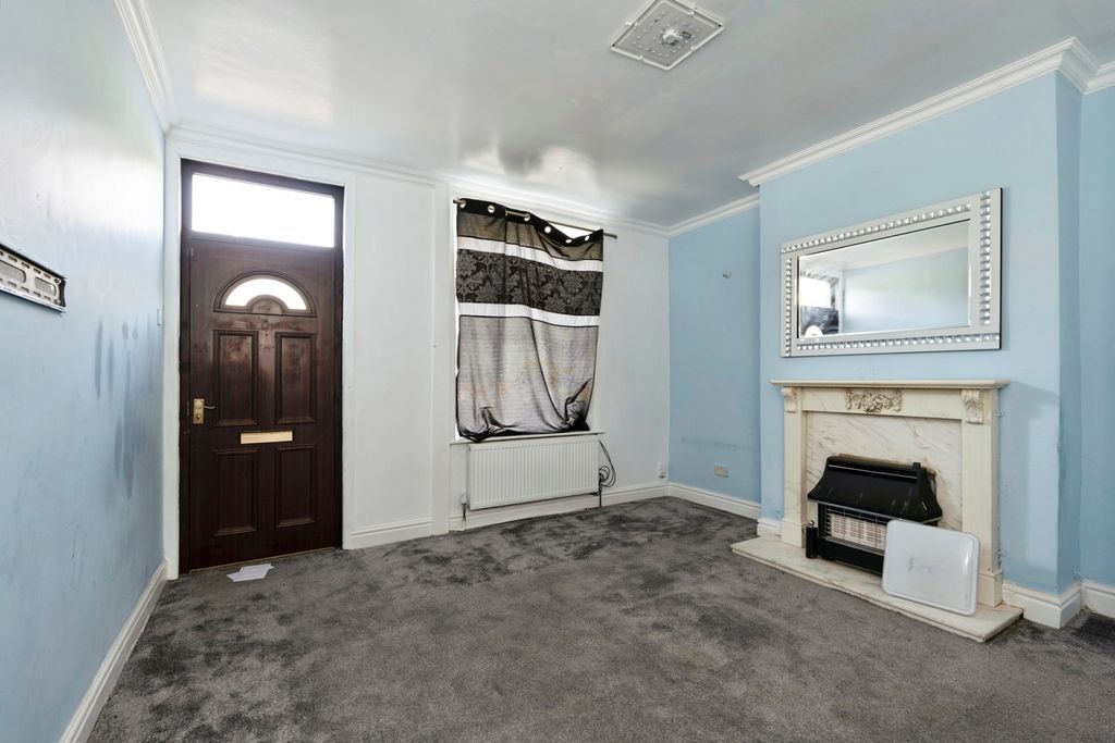 Property photo 3 of 12 Pbox-Img.Jpg