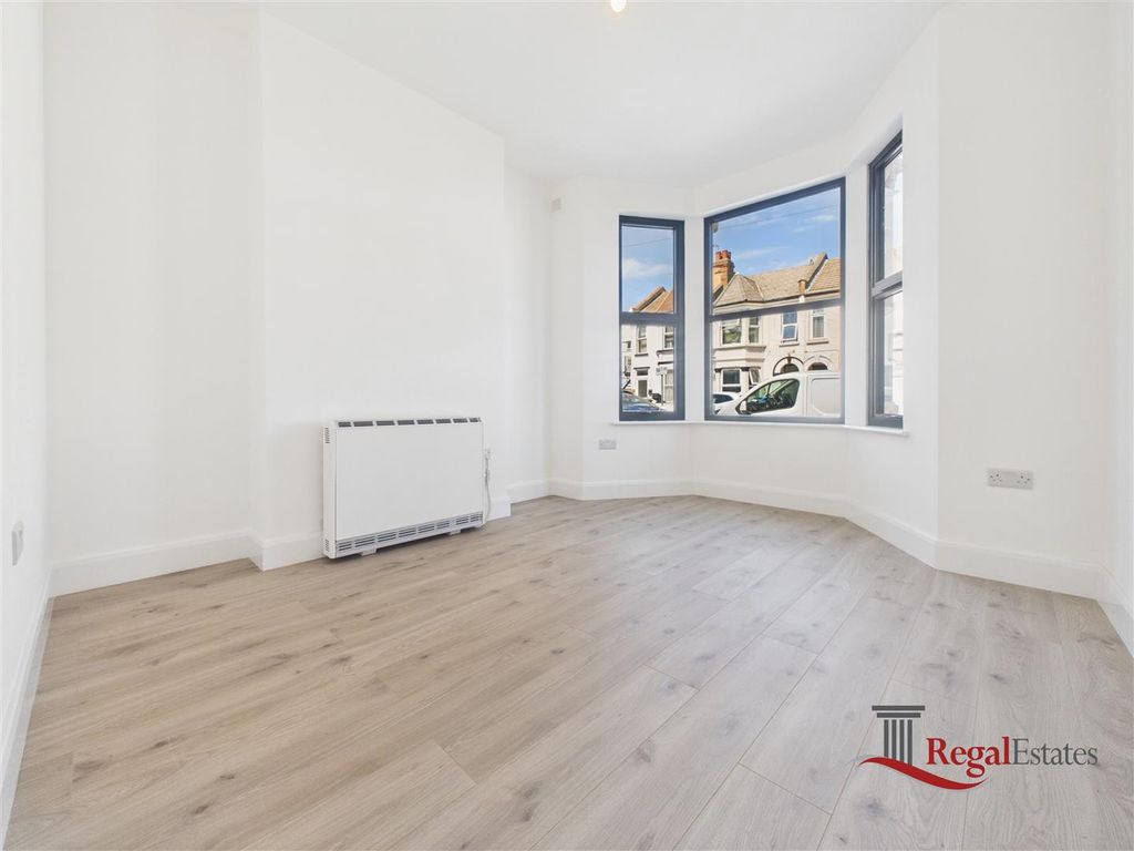 Property photo 1 of 7 Cam02489G0-Pr0312-Still001.Jpg