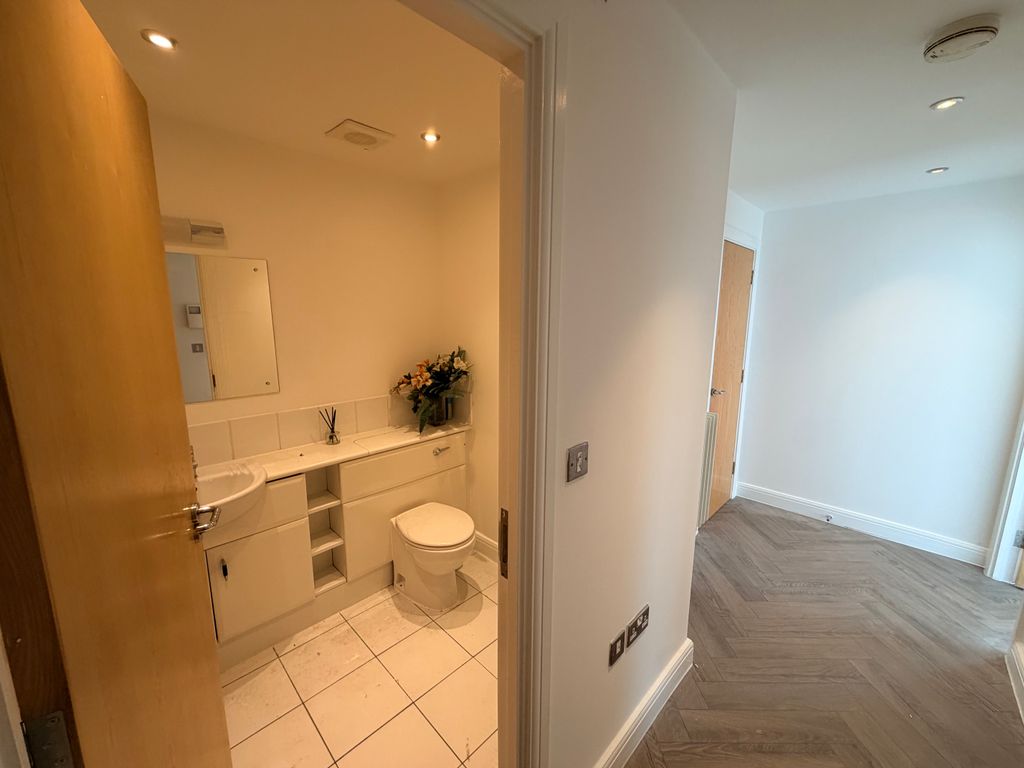 Property photo 2 of 23