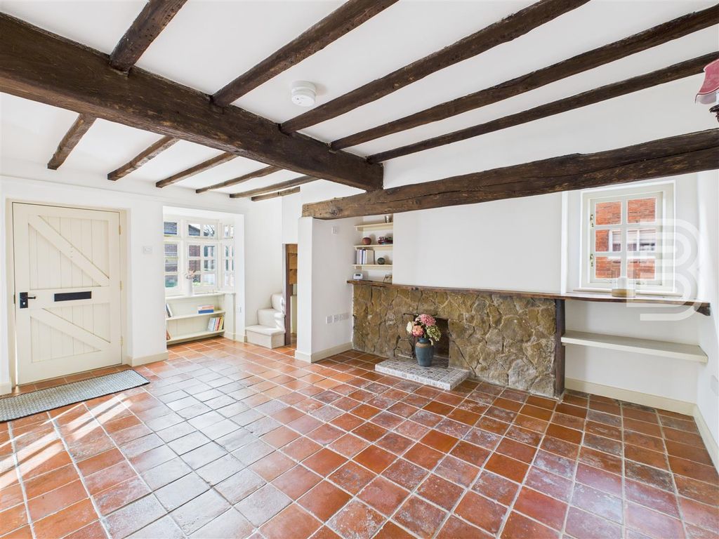 Property photo 2 of 20 Cam05587G0-Pr0108-Still016.Jpg