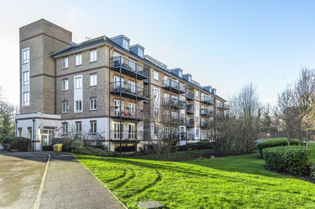 Property photo 2 of 17 802084 (1)