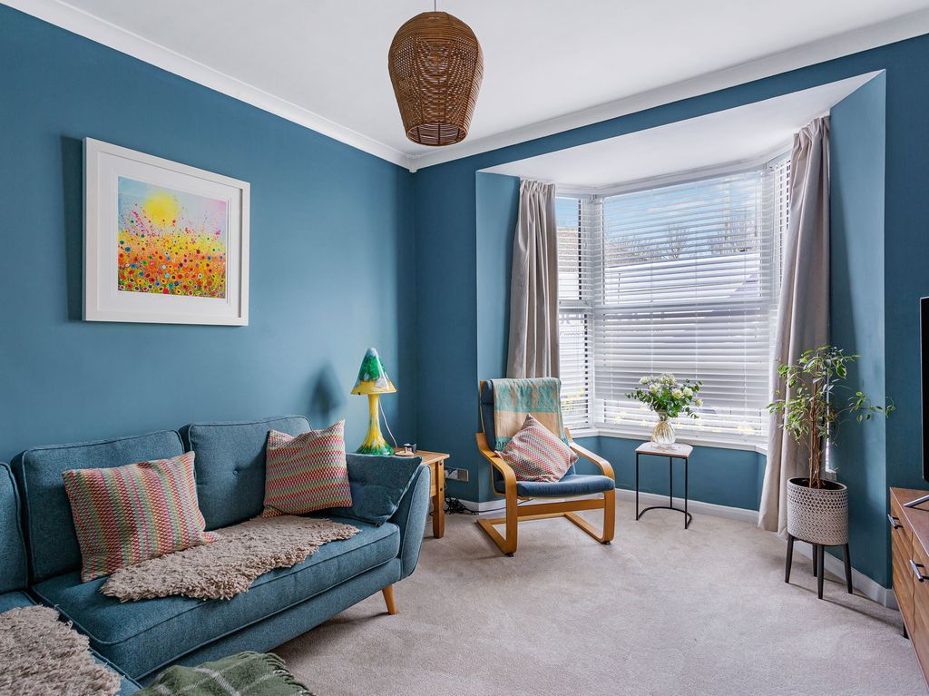 Property photo 2 of 32