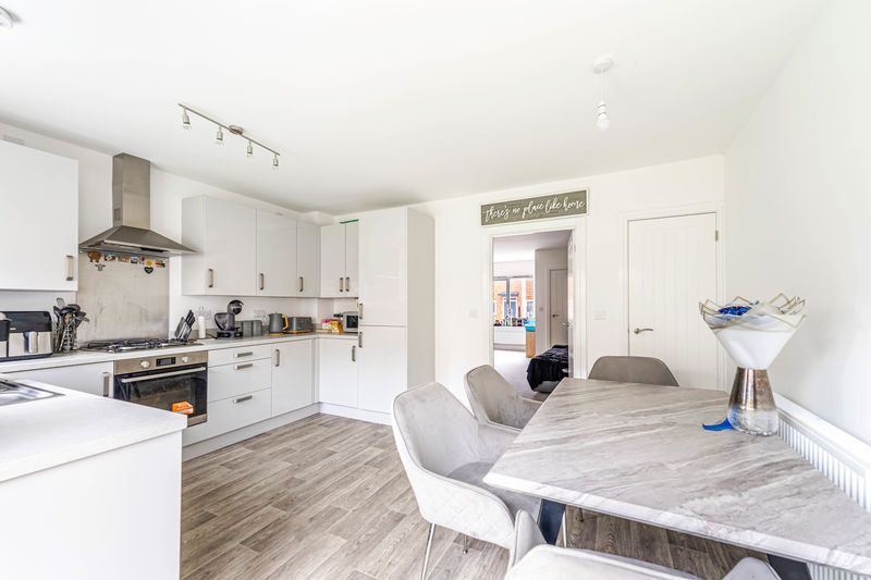 Property photo 3 of 15 Photo 14