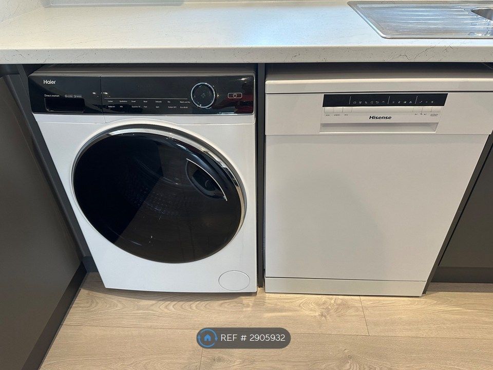 Property photo 3 of 23 Washing Machine And Dishwasher