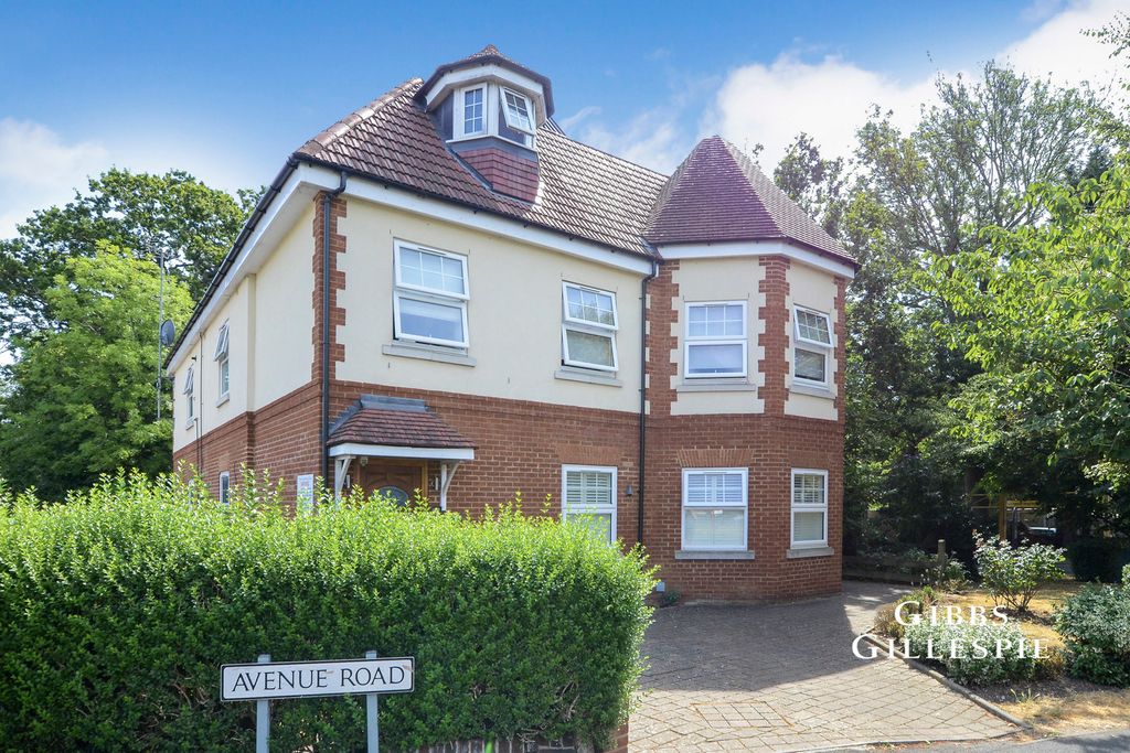 Property photo 1 of 19 Pbox-Img.Jpg