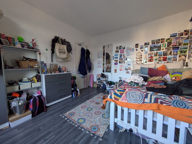 Property photo 2 of 14 Photo 16