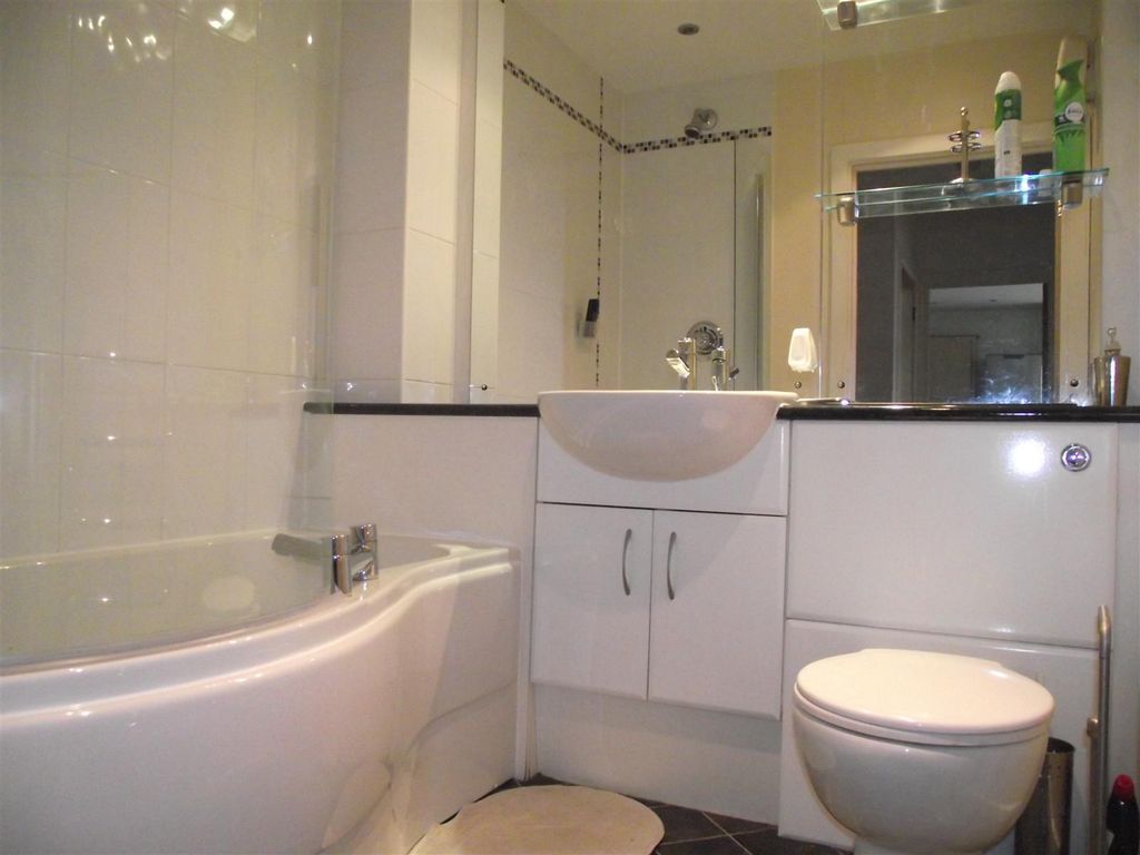 Property photo 3 of 4