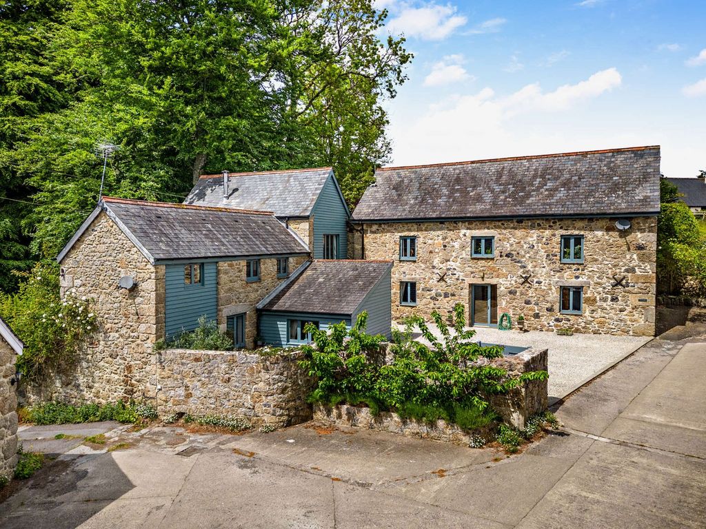 Property photo 1 of 27 Kings Barn West