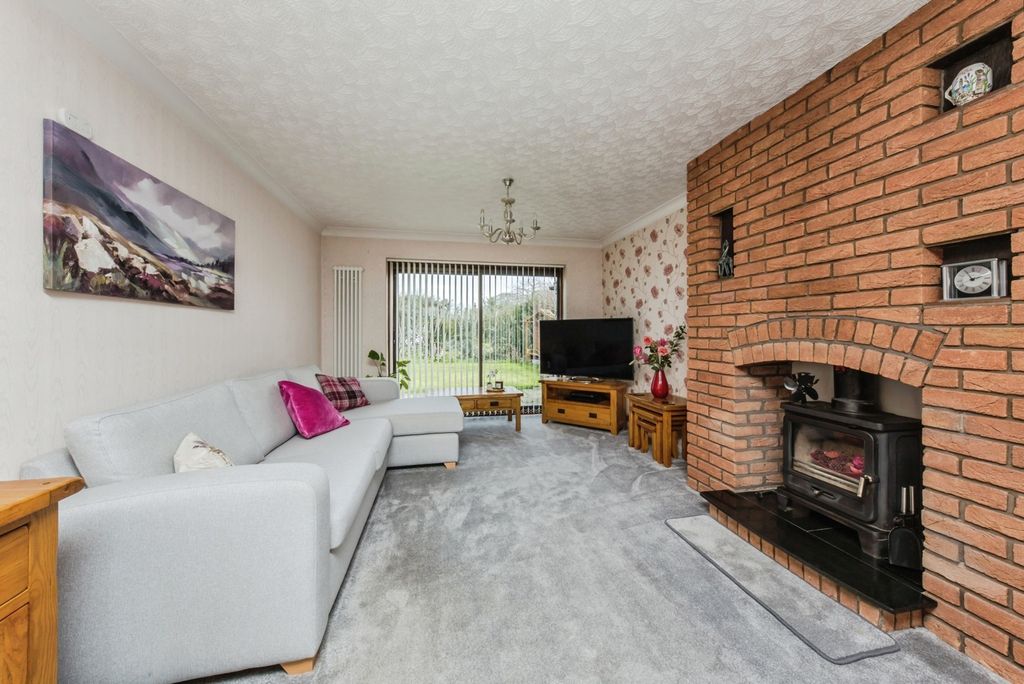 Property photo 2 of 22 Pbox-Img.Jpg