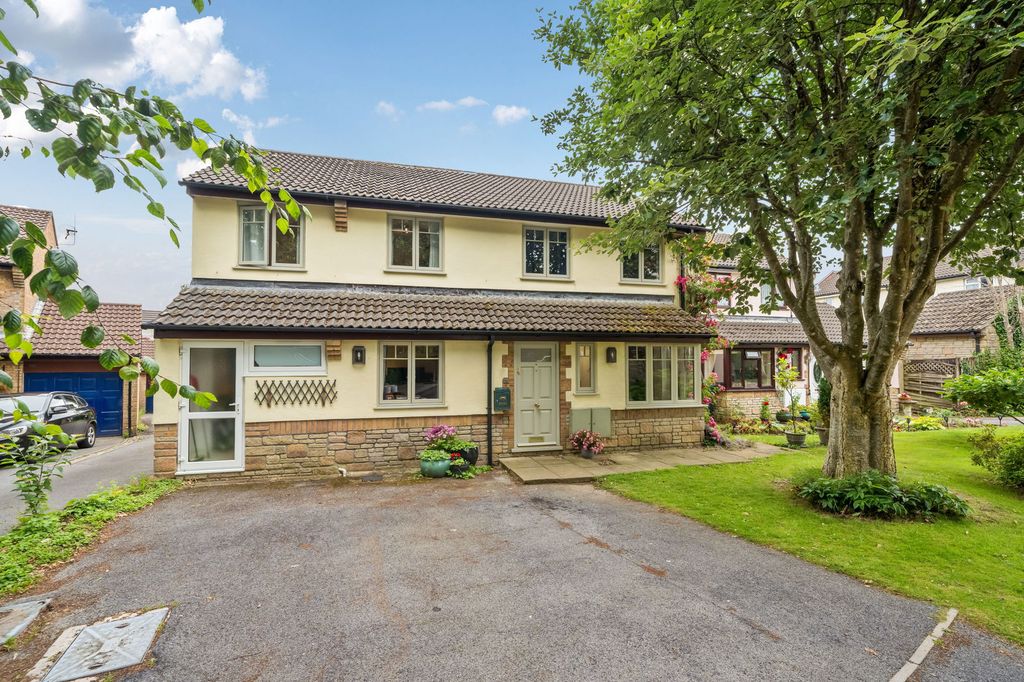 Property photo 1 of 22