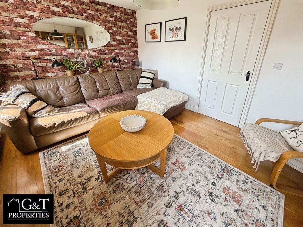 Property photo 3 of 27