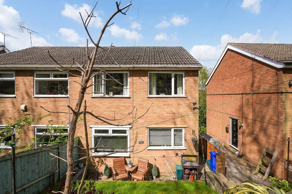 Property photo 1 of 28